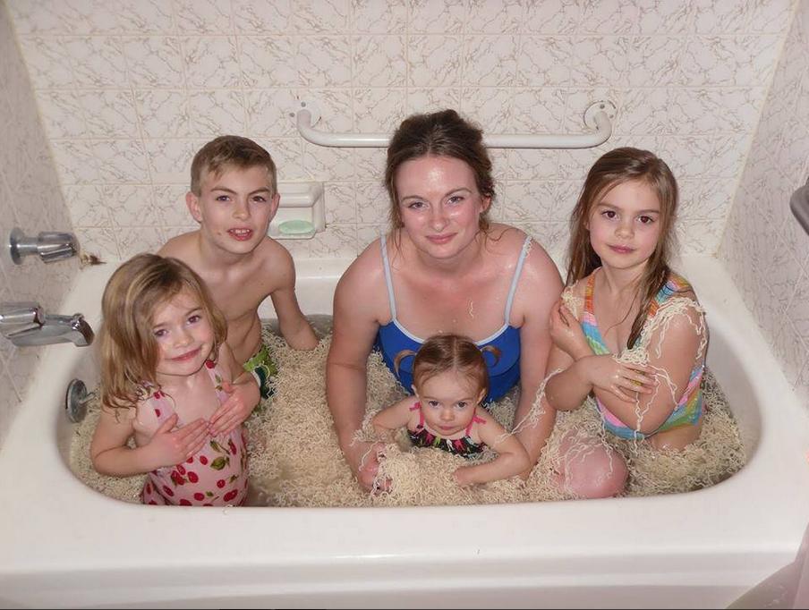 Family bathtub time