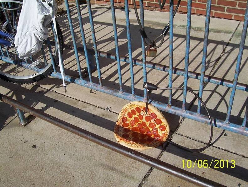 Pizza lock