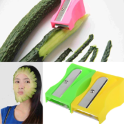 Cucumber peeler for easy applicable face mask
