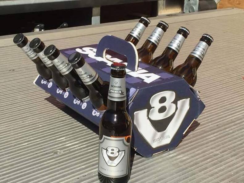 Scania V8 beer pack