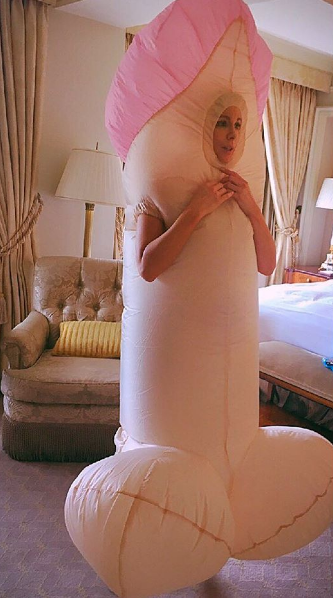 Kate Beckinsale as a Giant Penis.
