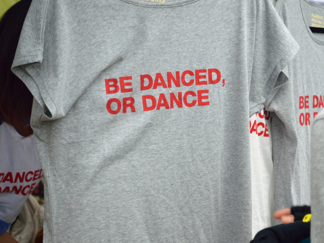 Be danced or dance