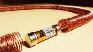 World’s Simplest Electric Train